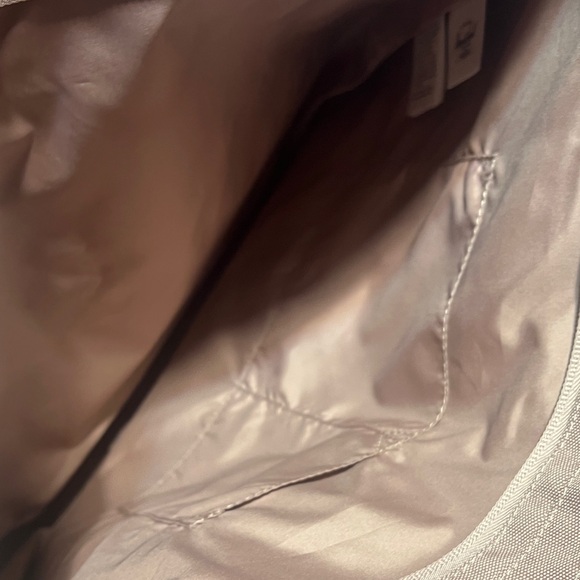 Herschel Supply Company Ash Rose Tote Bag - Picture 5 of 6